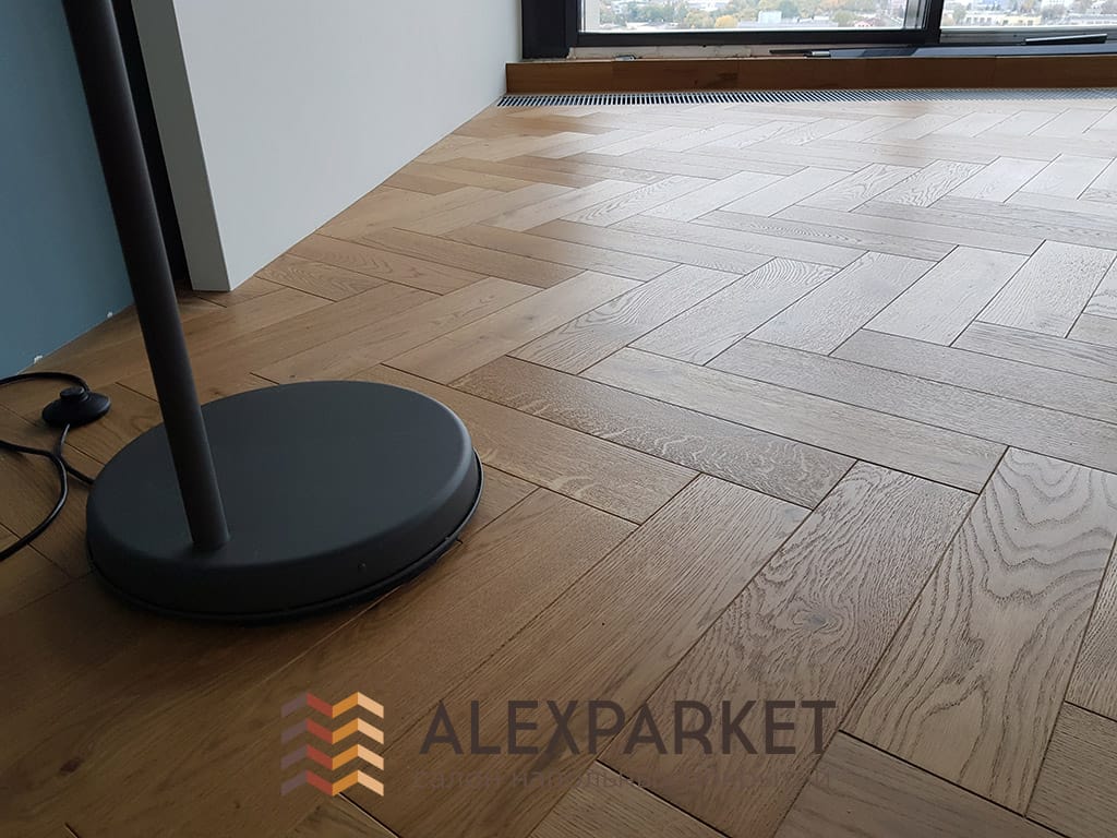 Укладка паркета Тарвуд английская ёлка дуб Фредди