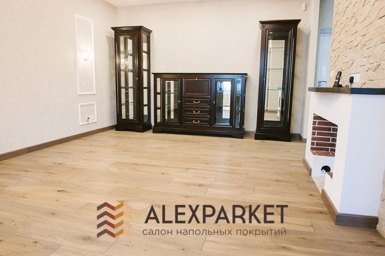 Укладка паркетной доски Tarwood Экстра Грей на клей — фото 1